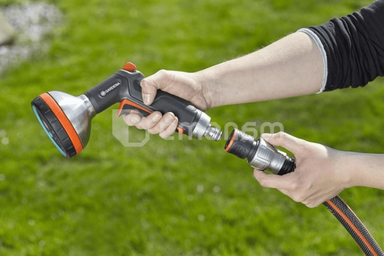 კონექტორი ავტოშეჩერებით Gardena Premium 18254-20 3/4"