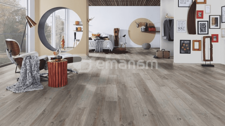 ლამინატი KronoOriginal Variostep Classic ფიჭვი Mountain Hut 1285x192x8 AC4/32 4-V box:2,22м2=9pc