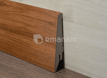 პლინტუსი Super Profil ПП1682 Pecan 2800x21x80