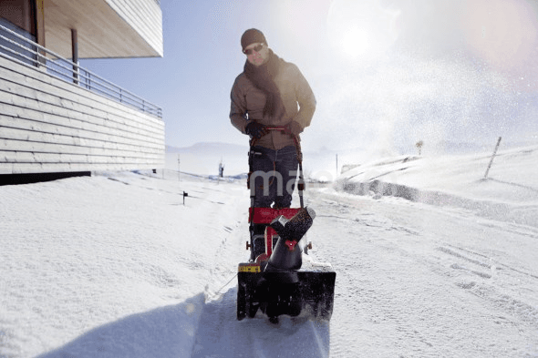 თოვლის საწმენდი მანქანა SnowLine 46 E 2000W