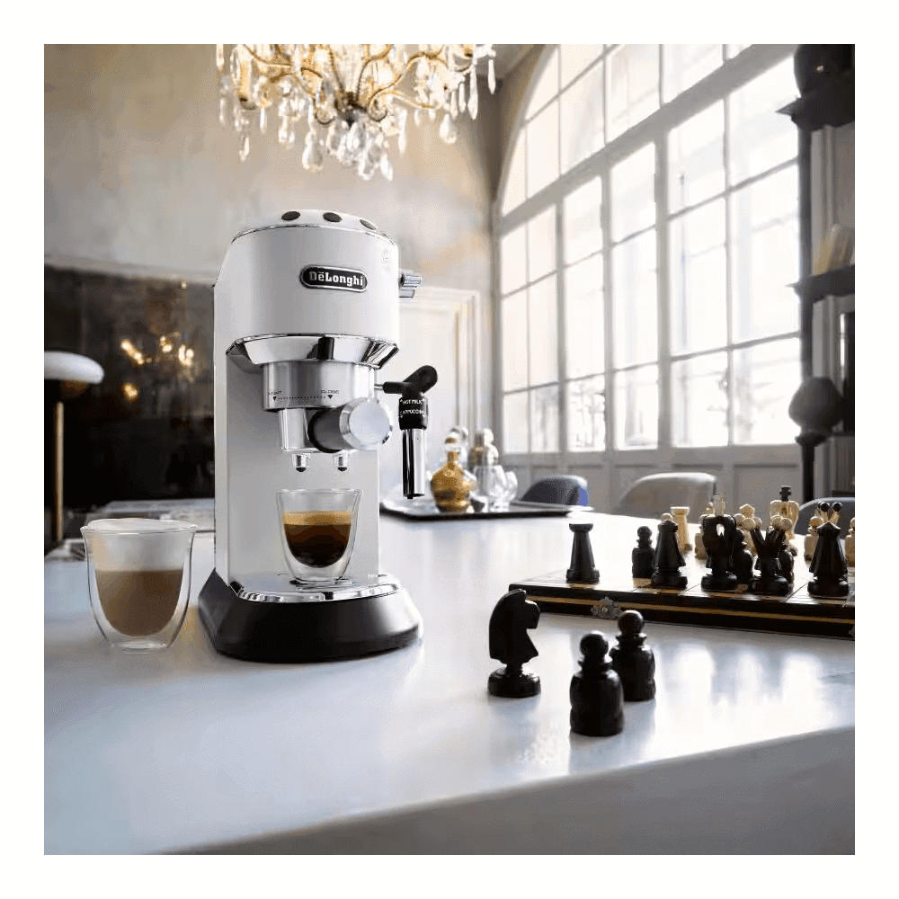 Espresso Coffee Maker/ Delonghi EC685.W Dedica