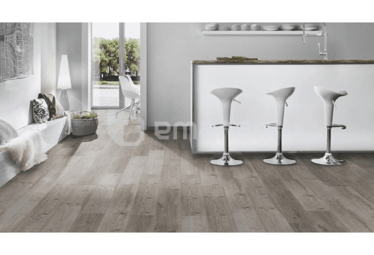 ლამინატი KronoOriginal Variostep Classic ფიჭვი Mountain Hut 1285x192x8 AC4/32 4-V box:2,22м2=9pc