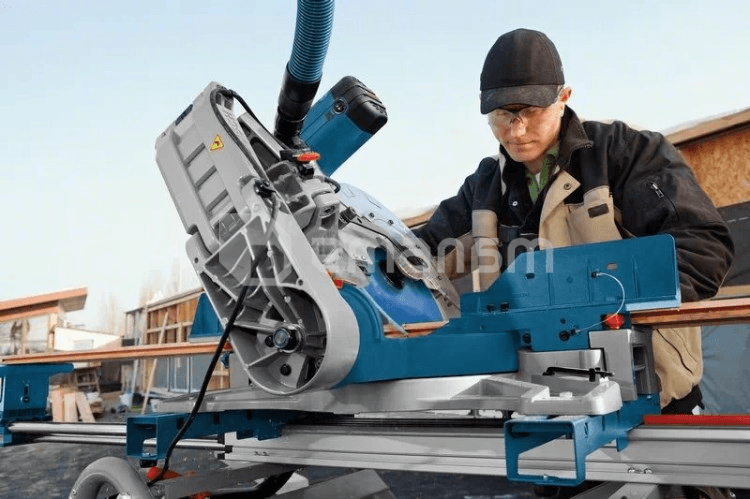 ტორსული ხერხი Bosch Professional GCM 12 GDL 2000W