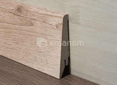 პლინტუსი Super Profil ПП1682 Mont Blanc Gray 2800x21x80