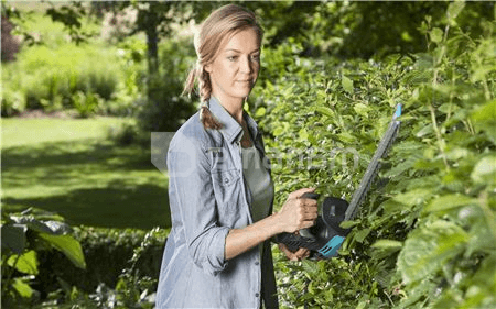 ბუჩქის საკრეჭი Gardena EasyCut 420/45 420W
