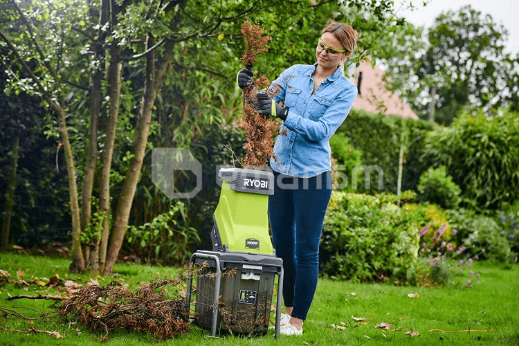 დასაქუცმაცებელი ბაღის დანით Ryobi RSH2545B 2500W